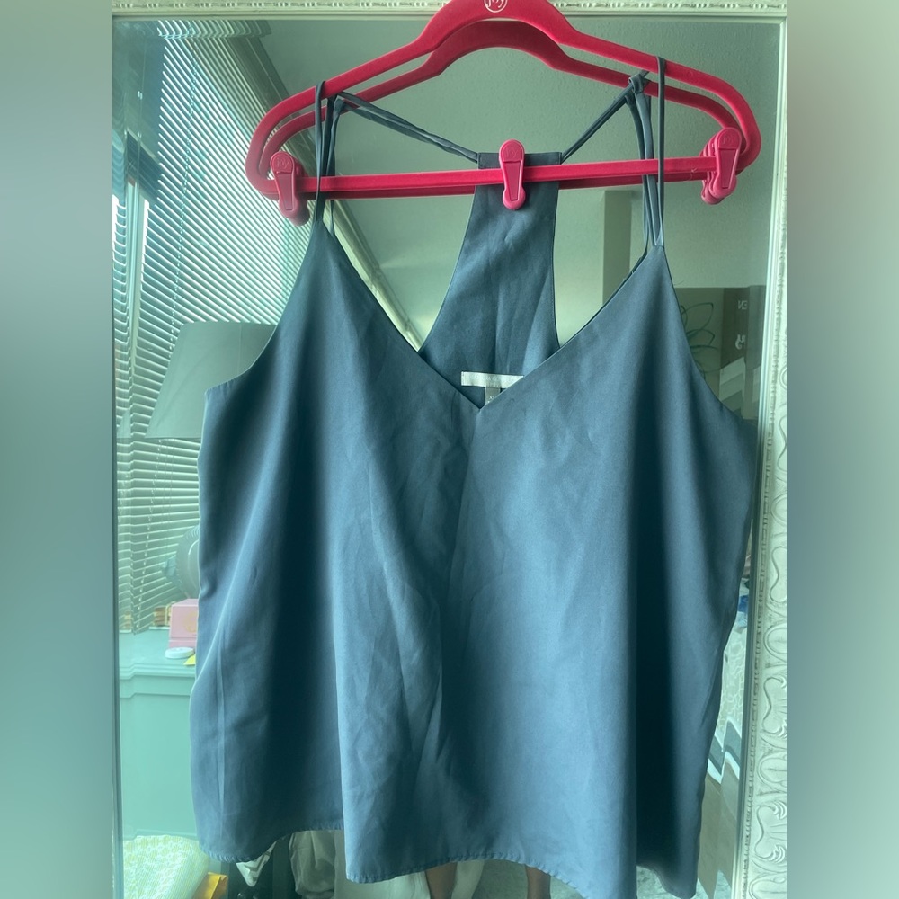 Banana Republic racerback top (Size XL)